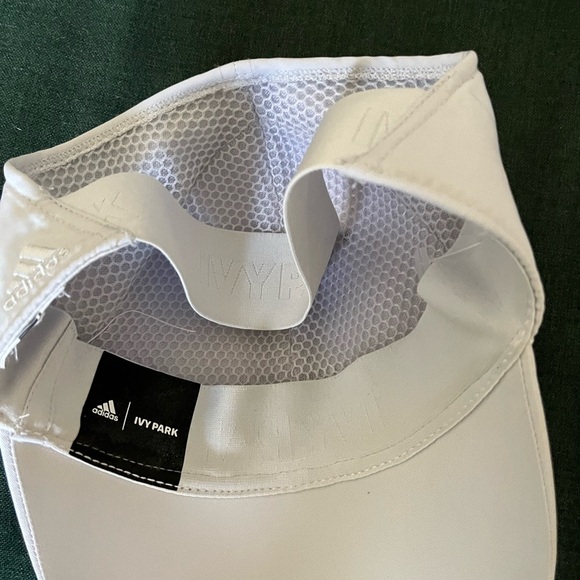 NWOT Ivy Park x Adidas backless terry white on white hat - Picture 5 of 6